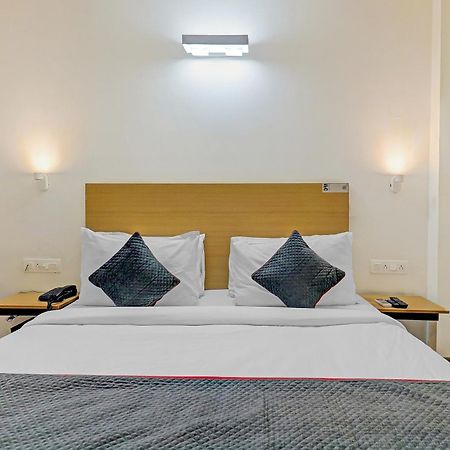 Hotel Townhouse Sector 30 Near Botanic Garden Of Indian Republic Noida Exteriér fotografie