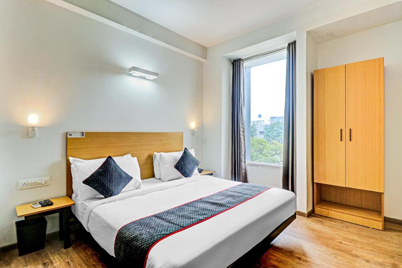 Hotel Townhouse Sector 30 Near Botanic Garden Of Indian Republic Noida Exteriér fotografie
