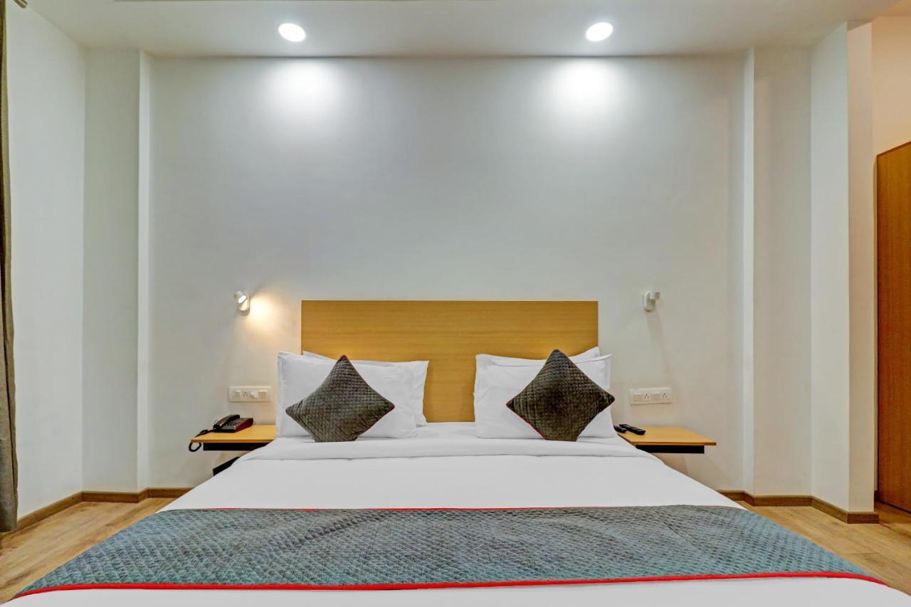 Hotel Townhouse Sector 30 Near Botanic Garden Of Indian Republic Noida Exteriér fotografie