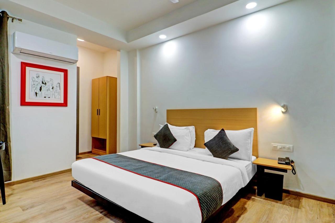 Hotel Townhouse Sector 30 Near Botanic Garden Of Indian Republic Noida Exteriér fotografie