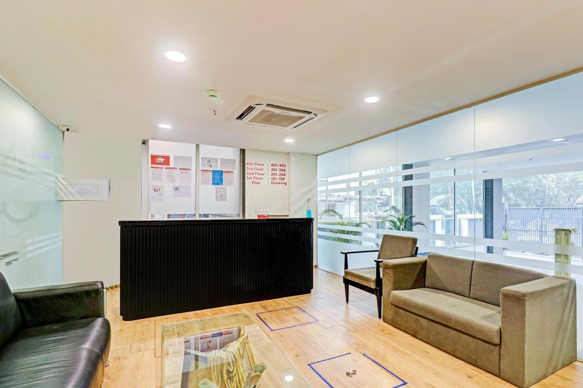 Hotel Townhouse Sector 30 Near Botanic Garden Of Indian Republic Noida Exteriér fotografie