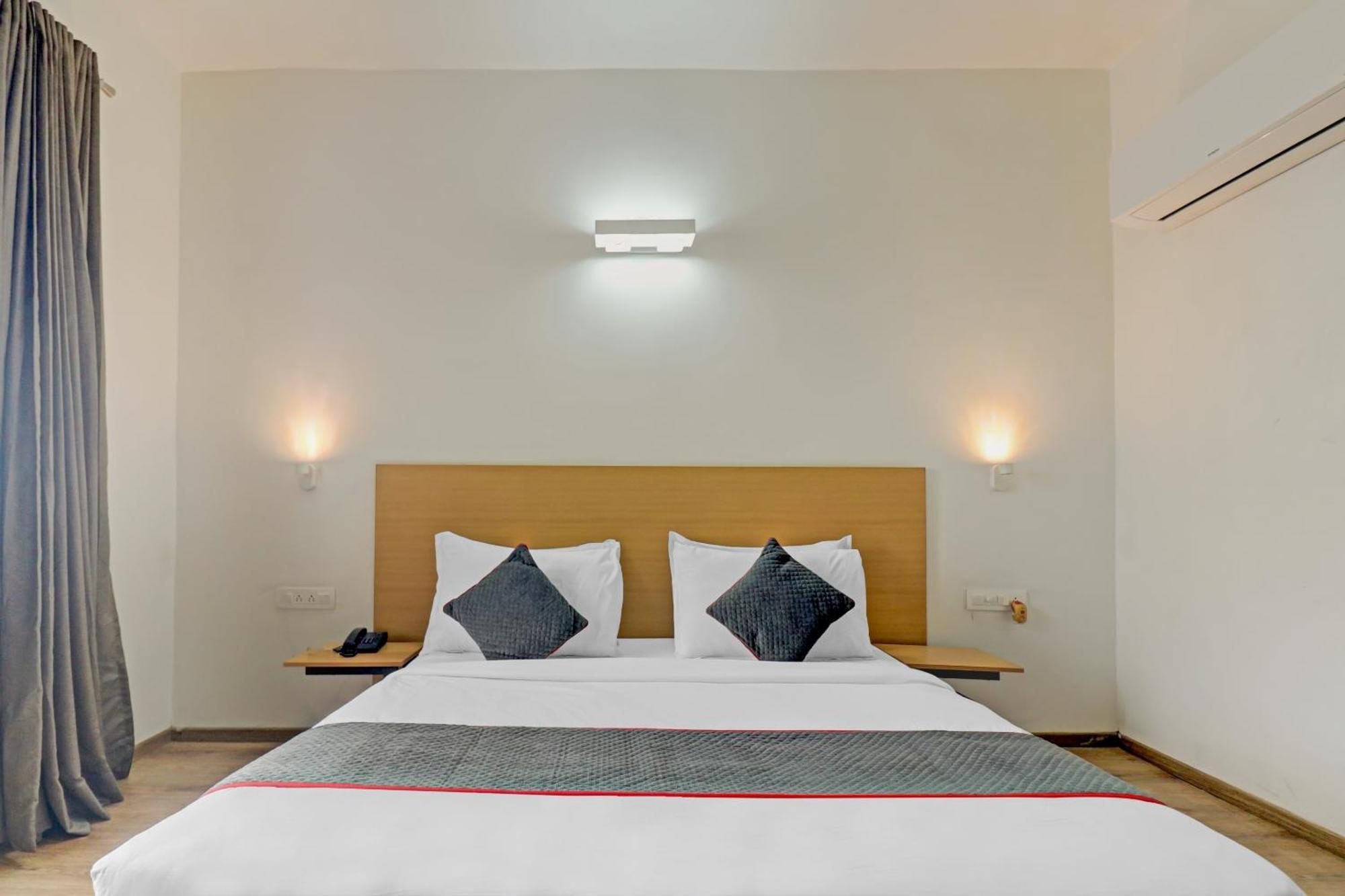 Hotel Townhouse Sector 30 Near Botanic Garden Of Indian Republic Noida Exteriér fotografie