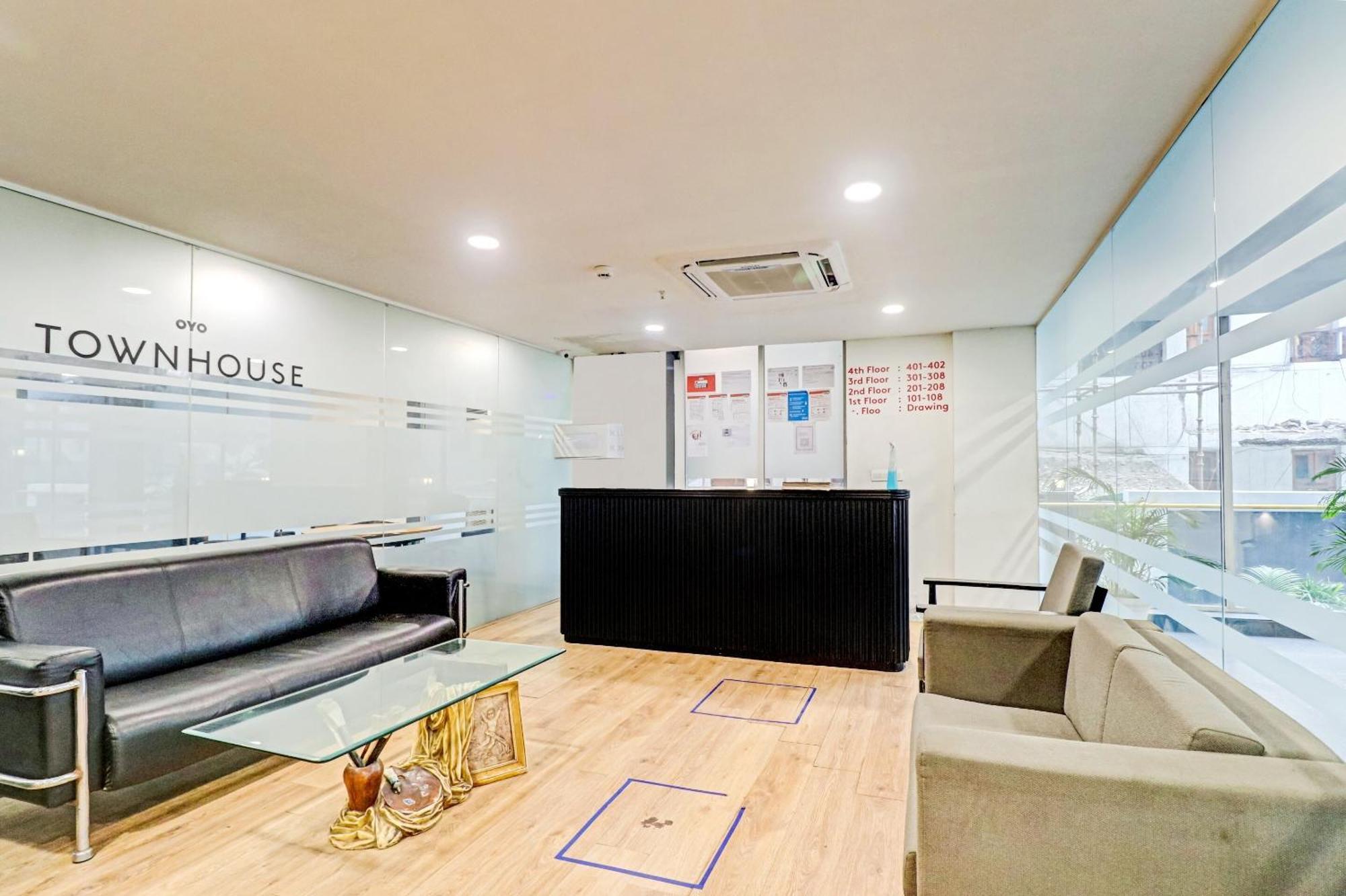 Hotel Townhouse Sector 30 Near Botanic Garden Of Indian Republic Noida Exteriér fotografie