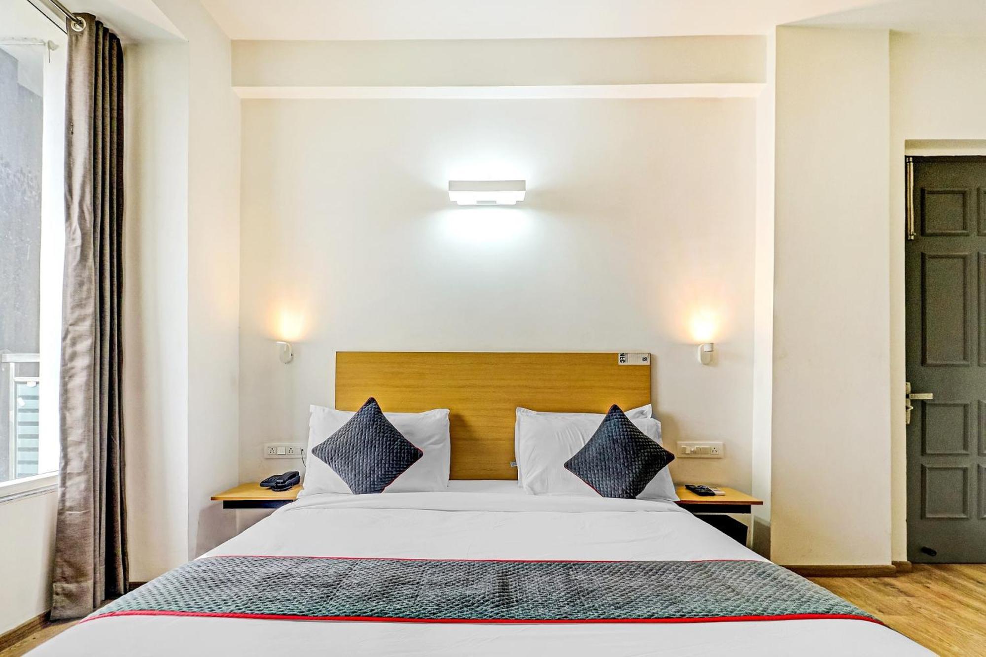 Hotel Townhouse Sector 30 Near Botanic Garden Of Indian Republic Noida Exteriér fotografie
