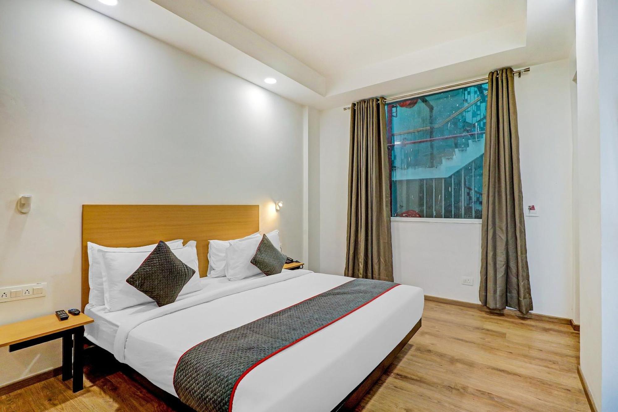 Hotel Townhouse Sector 30 Near Botanic Garden Of Indian Republic Noida Exteriér fotografie